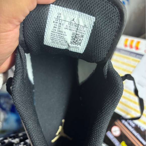 Jordan AJ 1 LOW - Picture 5 of 6